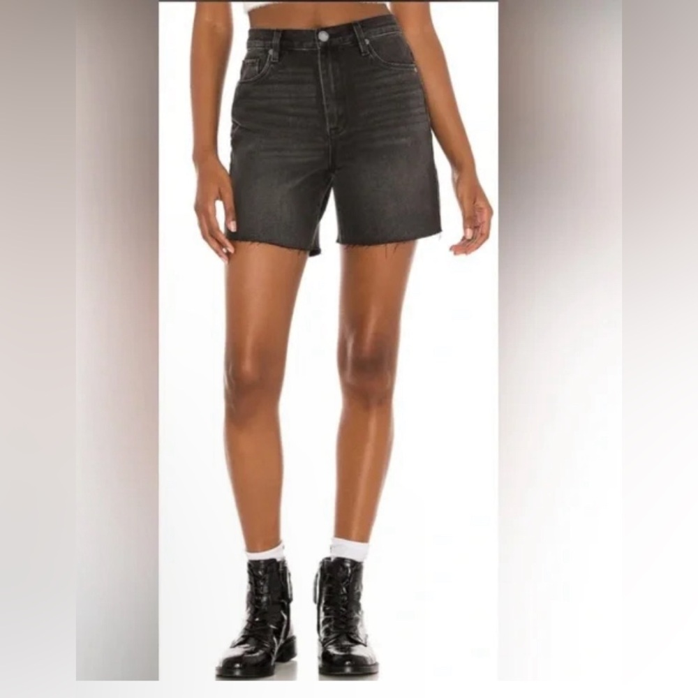 Blank NYC The Ludlow Infinity Crop Girlfriend Shorts